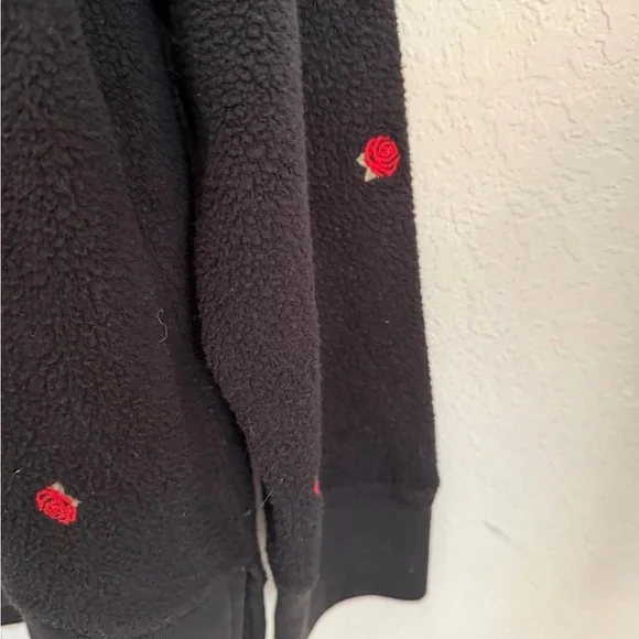 cozy retro coquette vintage VS pink embroidered Long Sleeve Sweatshirt Sz Small - Picture 4 of 9